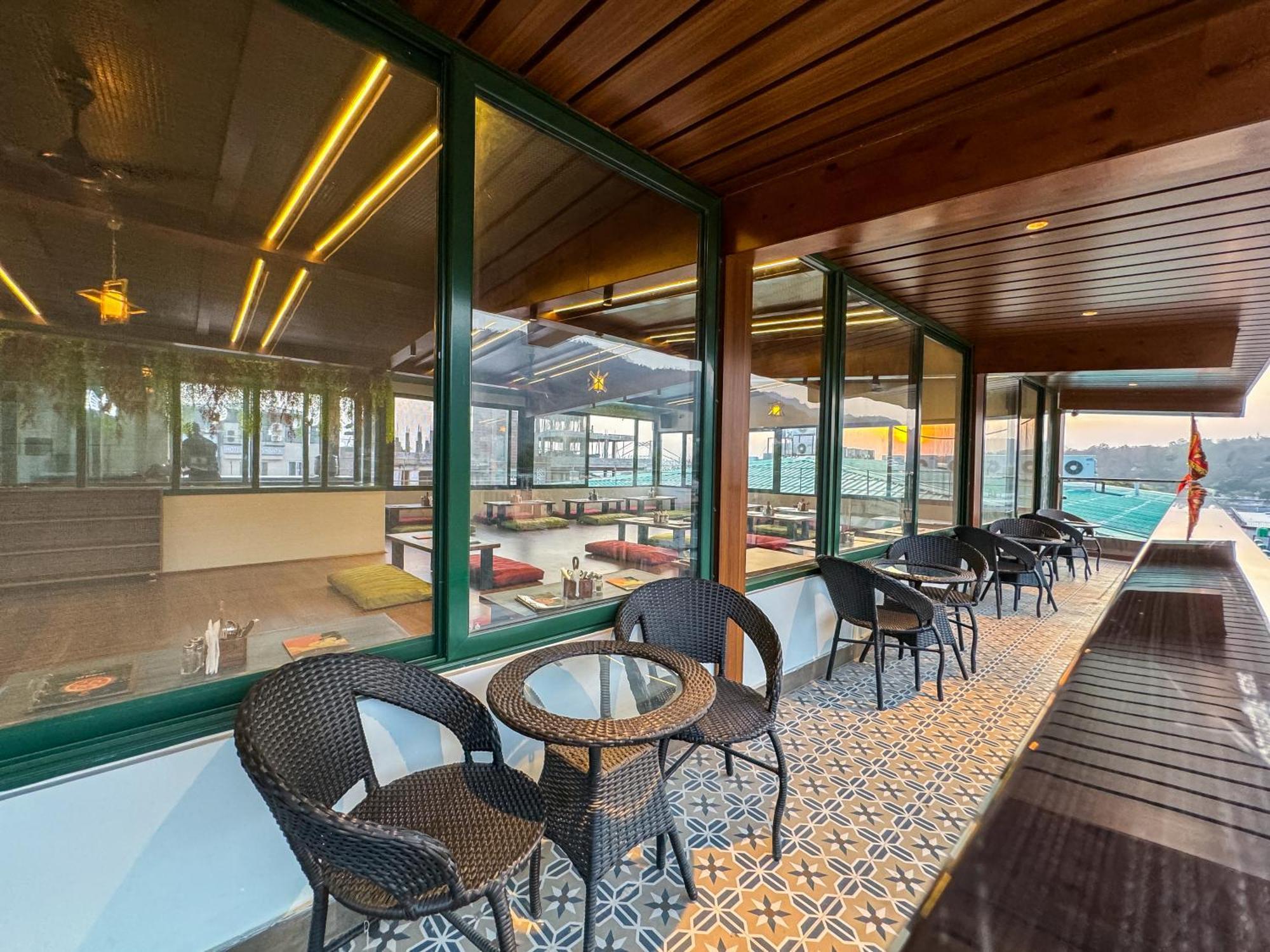 Green View By Green Tree Hotels Rishīkesh Buitenkant foto
